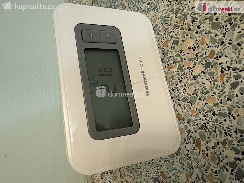 Pronájem bytu 1+1 52 m^2 Kolmá, Karlovy Vary 