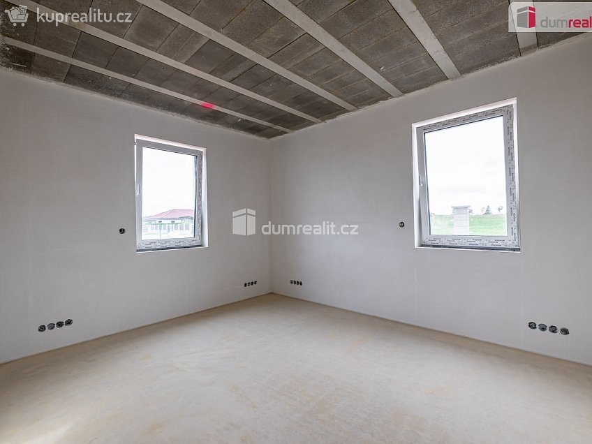 Prodej  rodinného domu 165 m^2 Jižní, Lužná 