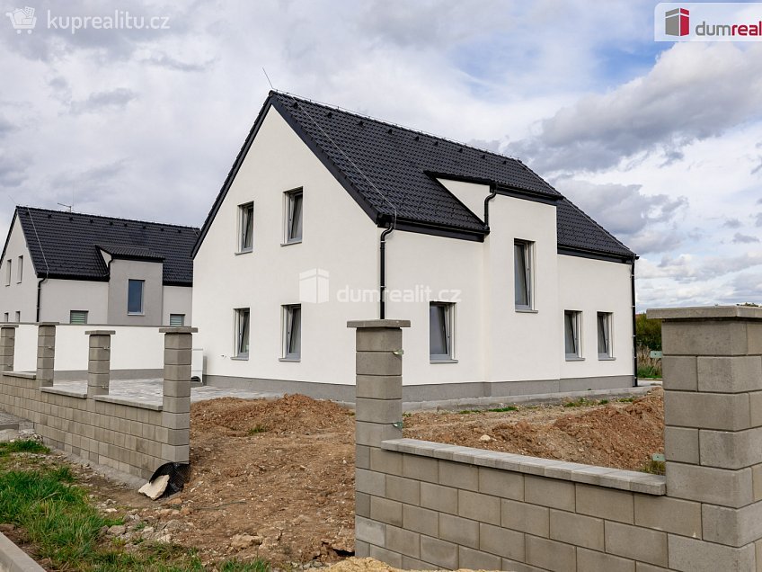 Prodej  rodinného domu 165 m^2 Jižní, Lužná 