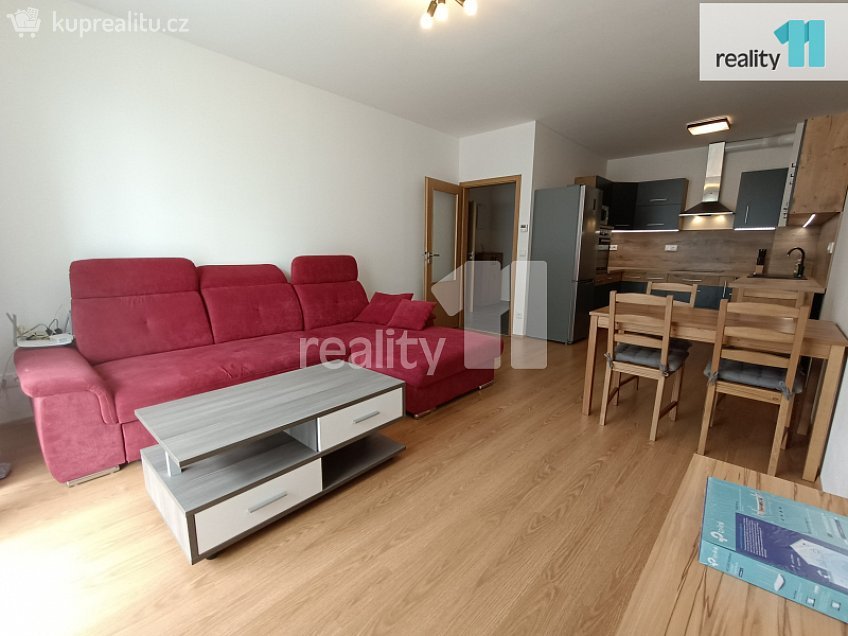 Pronájem bytu 2+kk 60 m^2 Štěrbova, Chýně 