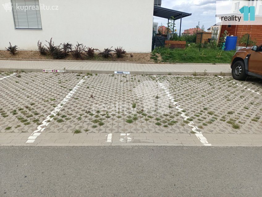 Pronájem bytu 2+kk 60 m^2 Štěrbova, Chýně 