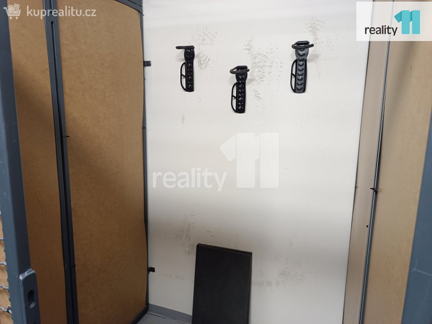 Pronájem bytu 2+kk 60 m^2 Štěrbova, Chýně 