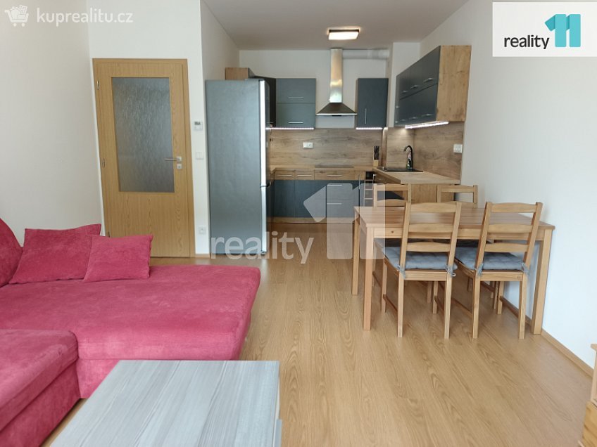 Pronájem bytu 2+kk 60 m^2 Štěrbova, Chýně 