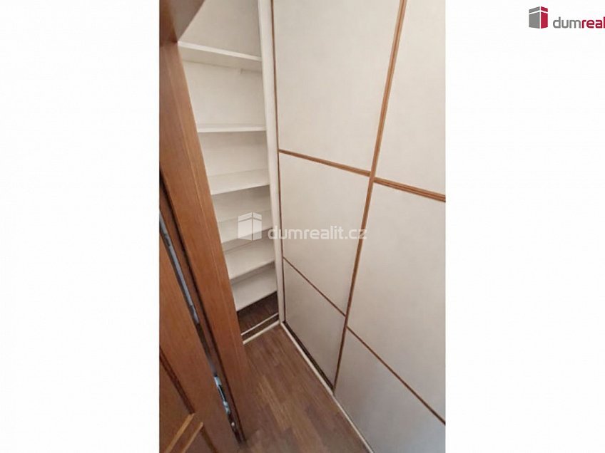 Prodej bytu 3+kk 82 m^2 Tererova, Praha 11 