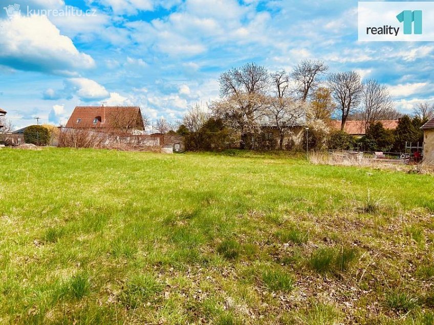 Prodej  stavebního pozemku 1725 m^2 Libeř, Libeř 