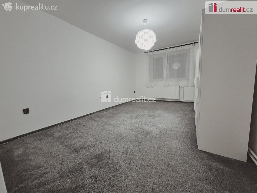 Prodej bytu 2+1 57 m^2 Lužická, Hoštka 