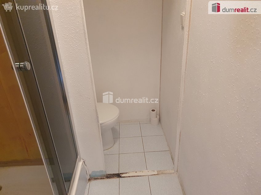 Pronájem bytu 1+kk 20 m^2 Kamenická, Děčín 