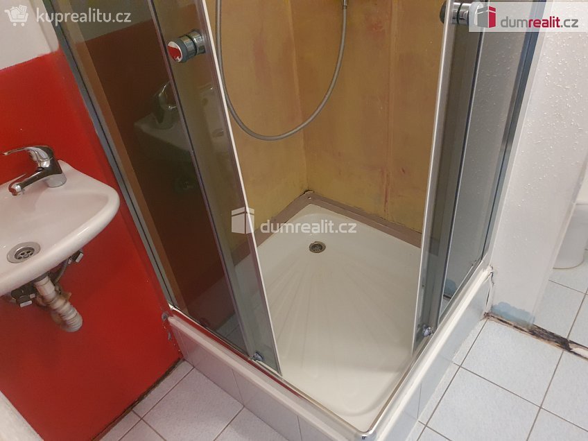 Pronájem bytu 1+kk 20 m^2 Kamenická, Děčín 