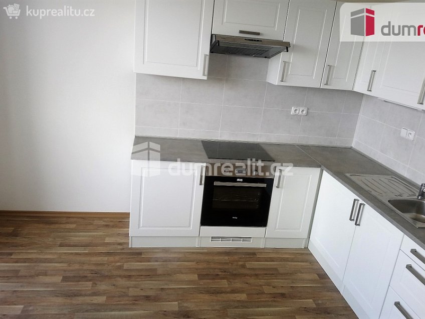 Pronájem bytu 2+1 57 m^2 Pražská, Benátky nad Jizerou 