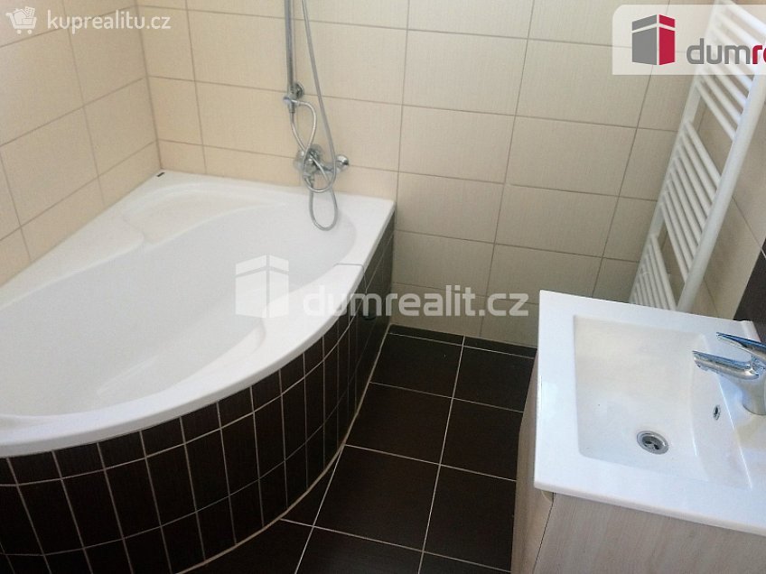 Pronájem bytu 2+1 57 m^2 Pražská, Benátky nad Jizerou 