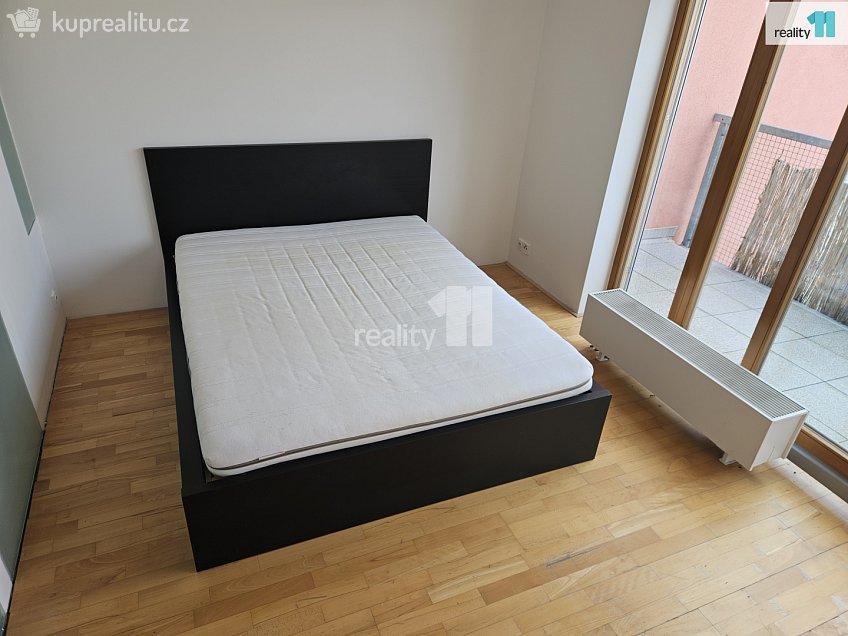 Pronájem bytu 2+kk 58 m^2 K lesu, Praha 12 