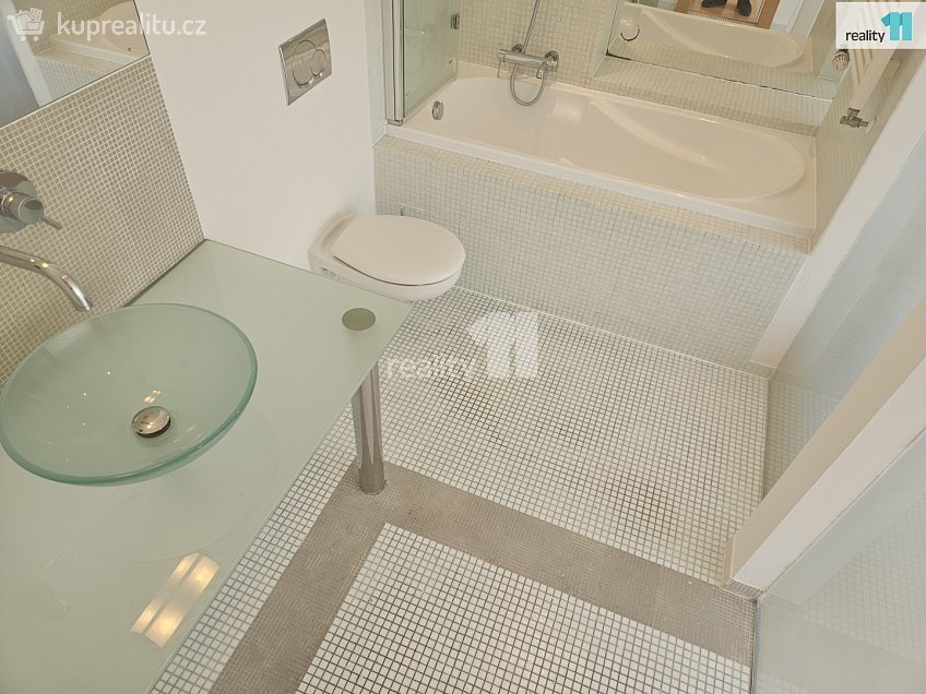 Pronájem bytu 2+kk 58 m^2 K lesu, Praha 12 