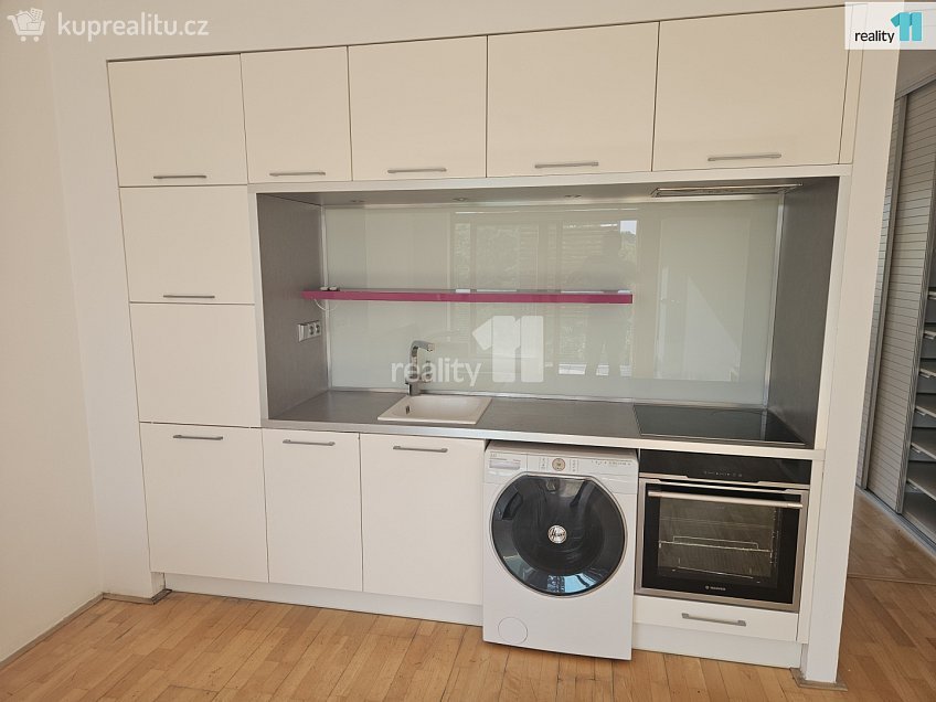 Pronájem bytu 2+kk 58 m^2 K lesu, Praha 12 