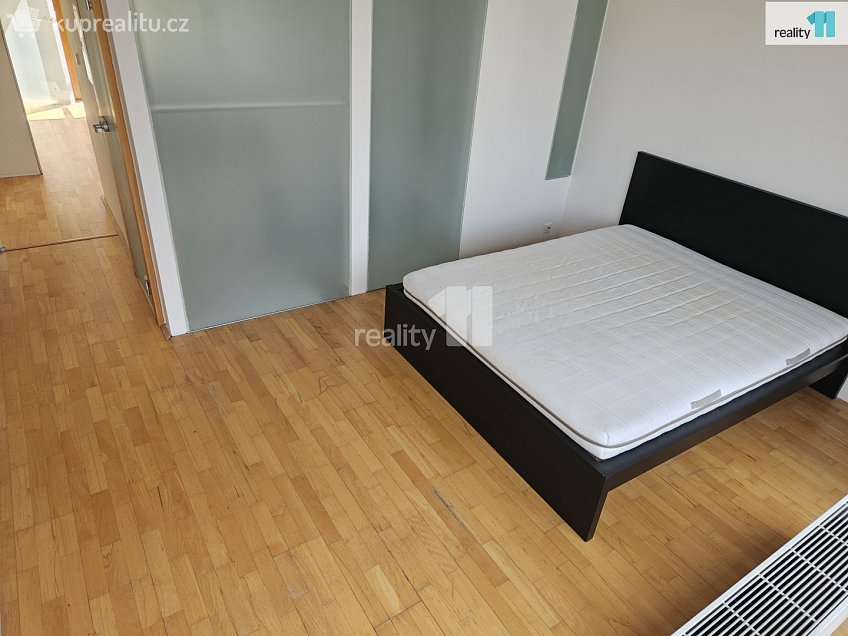 Pronájem bytu 2+kk 58 m^2 K lesu, Praha 12 