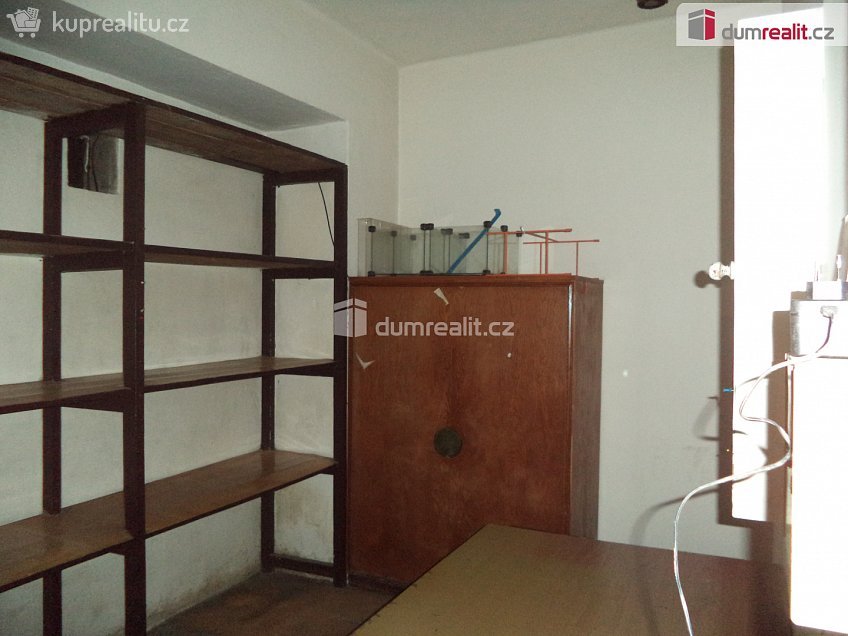 Pronájem  obchodních prostor 75 m^2 Frýdecká, Vratimov 