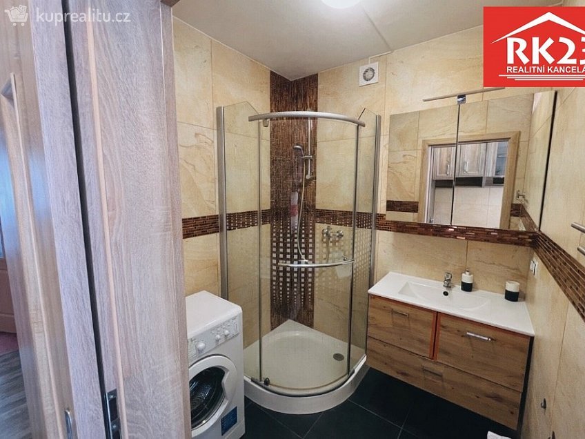 Pronájem bytu 3+kk 65 m^2 Americká, Mariánské Lázně 