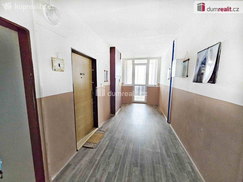 Pronájem bytu 2+1 46 m^2 Příbramská, Verneřice 