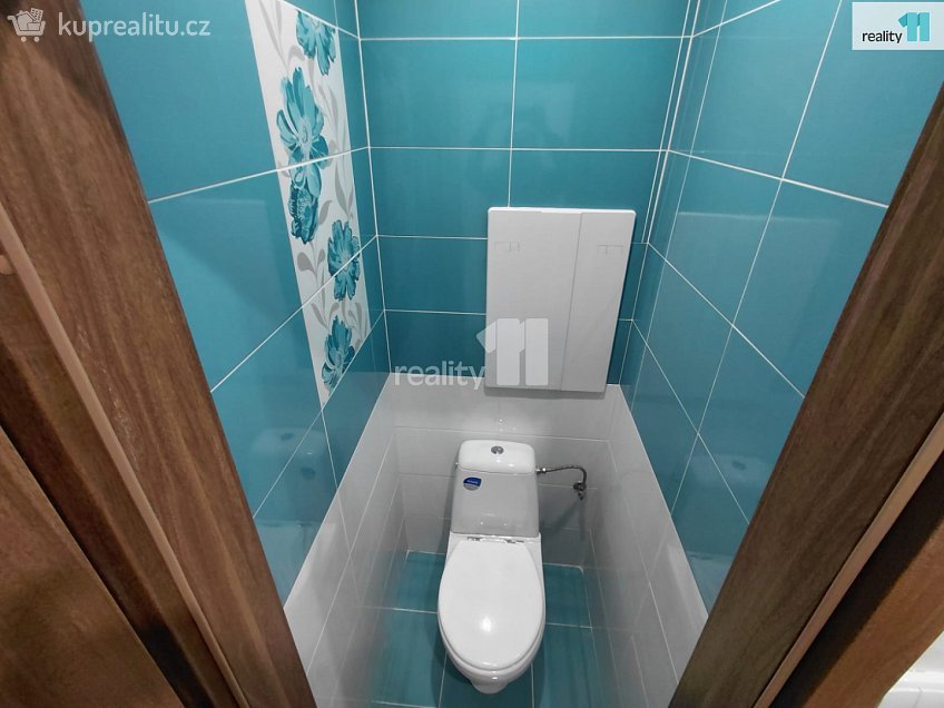 Pronájem bytu 2+1 55 m^2 Palackého, Aš 