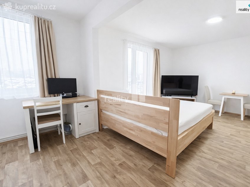 Prodej bytu 1+kk 38 m^2 Vestecká, Nehvizdy 