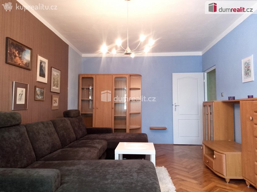 Pronájem bytu 2+1 61 m^2 Lomená, Karlovy Vary 