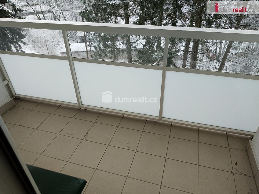 Pronájem bytu 2+1 61 m^2 Lomená, Karlovy Vary 