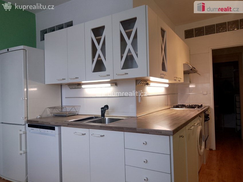 Pronájem bytu 2+1 61 m^2 Lomená, Karlovy Vary 