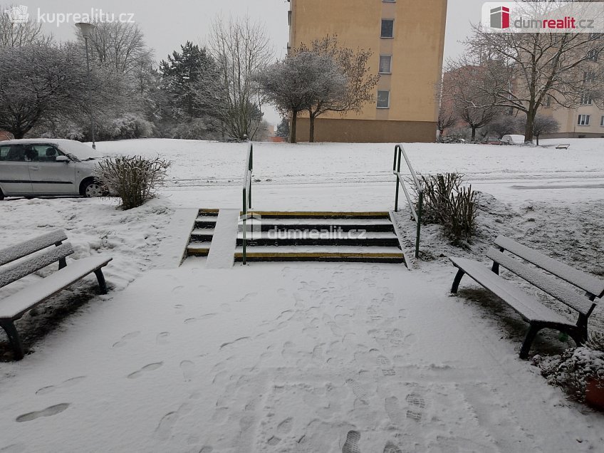 Pronájem bytu 2+1 61 m^2 Lomená, Karlovy Vary 