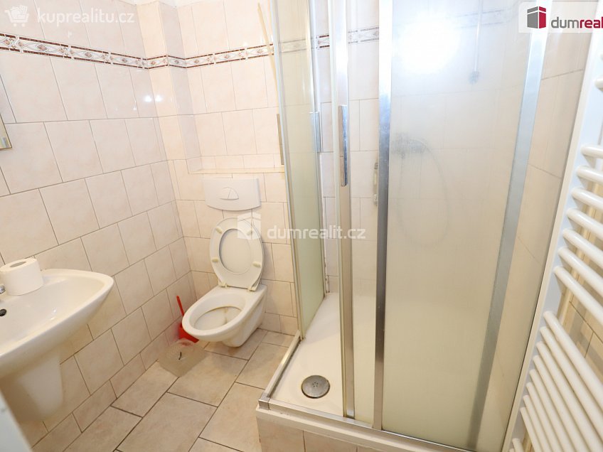 Pronájem bytu 3+1 65 m^2 Pod Panoramou, Mariánské Lázně 