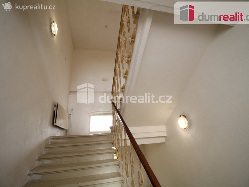 Pronájem bytu 3+1 65 m^2 Pod Panoramou, Mariánské Lázně 