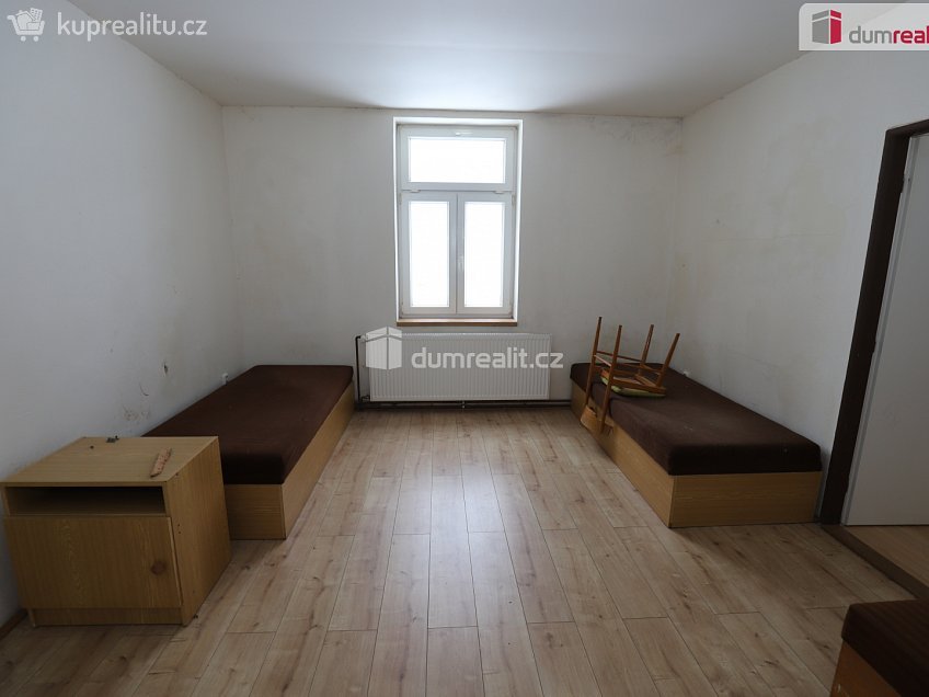 Pronájem bytu 3+1 65 m^2 Pod Panoramou, Mariánské Lázně 