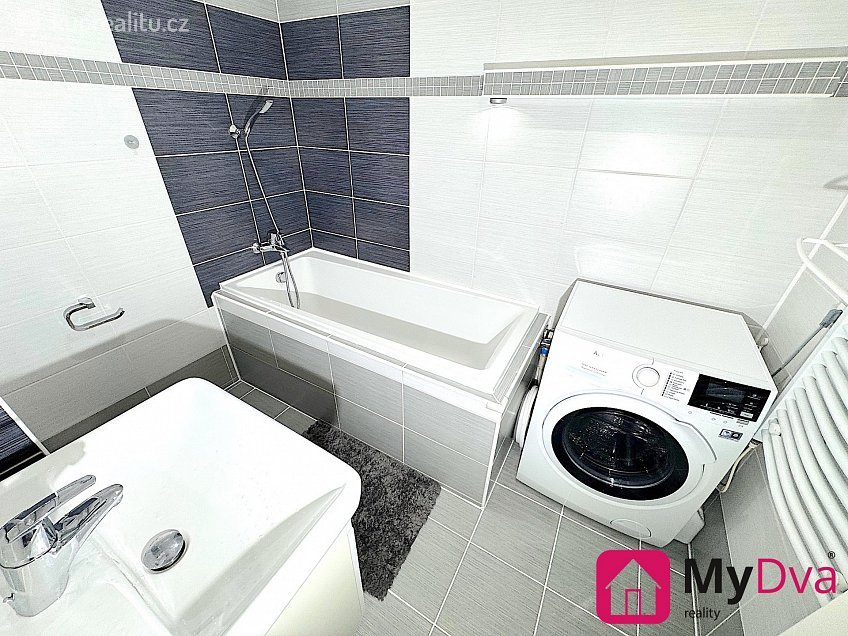 Prodej bytu 3+kk 54 m^2 Obránců míru, Třebíč 