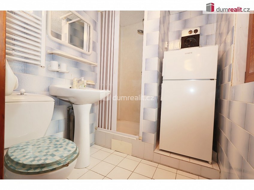 Prodej  chaty 60 m^2 Křečovice, Křečovice 