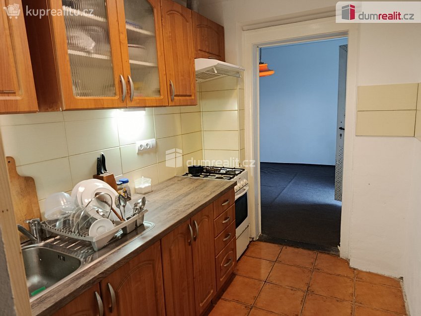 Pronájem bytu 2+1 50 m^2 Na Podkovce, Praha 4 