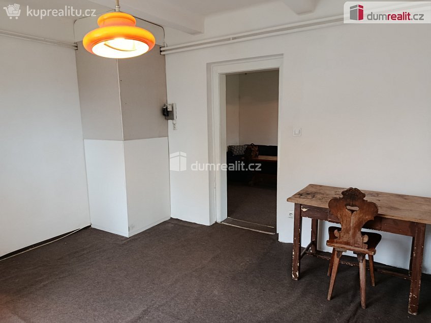 Pronájem bytu 2+1 50 m^2 Na Podkovce, Praha 4 