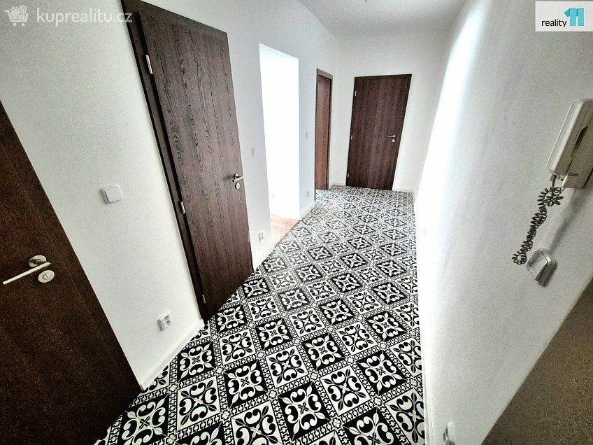 Pronájem bytu 2+1 67 m^2 U Nádraží, Aš 