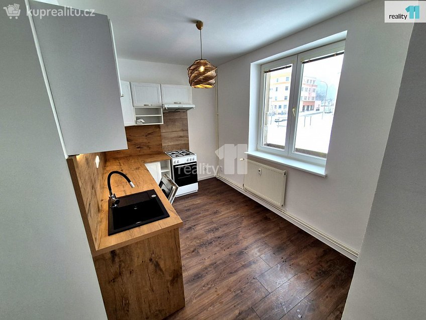 Pronájem bytu 2+1 67 m^2 U Nádraží, Aš 