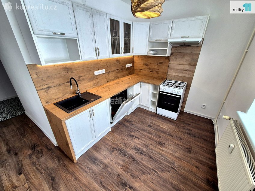 Pronájem bytu 2+1 67 m^2 U Nádraží, Aš 