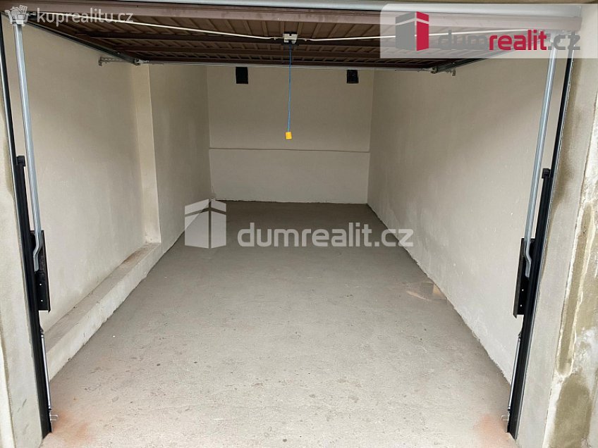 Pronájem  garáže 20 m^2 Dukelských hrdinů, Ústí nad Labem 