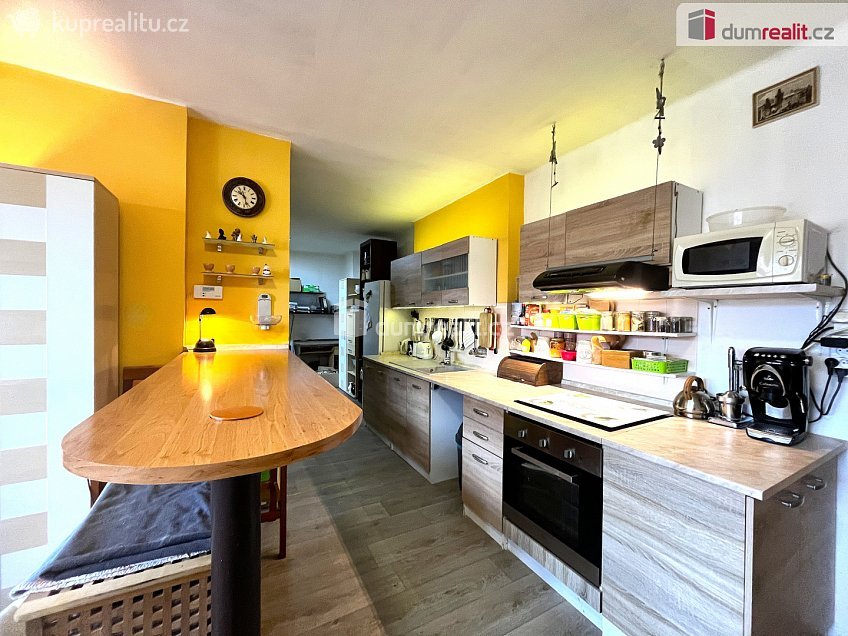 Prodej bytu 3+kk 80 m^2 Valdštejnova, Cheb 