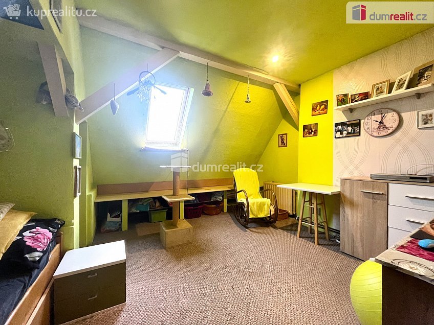 Prodej bytu 3+kk 80 m^2 Valdštejnova, Cheb 