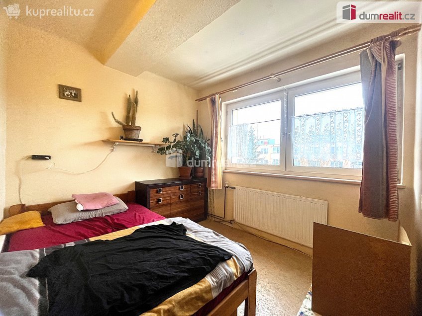 Prodej bytu 3+kk 80 m^2 Valdštejnova, Cheb 