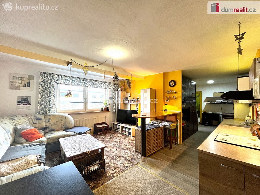 Prodej bytu 3+kk 80 m^2 Valdštejnova, Cheb 