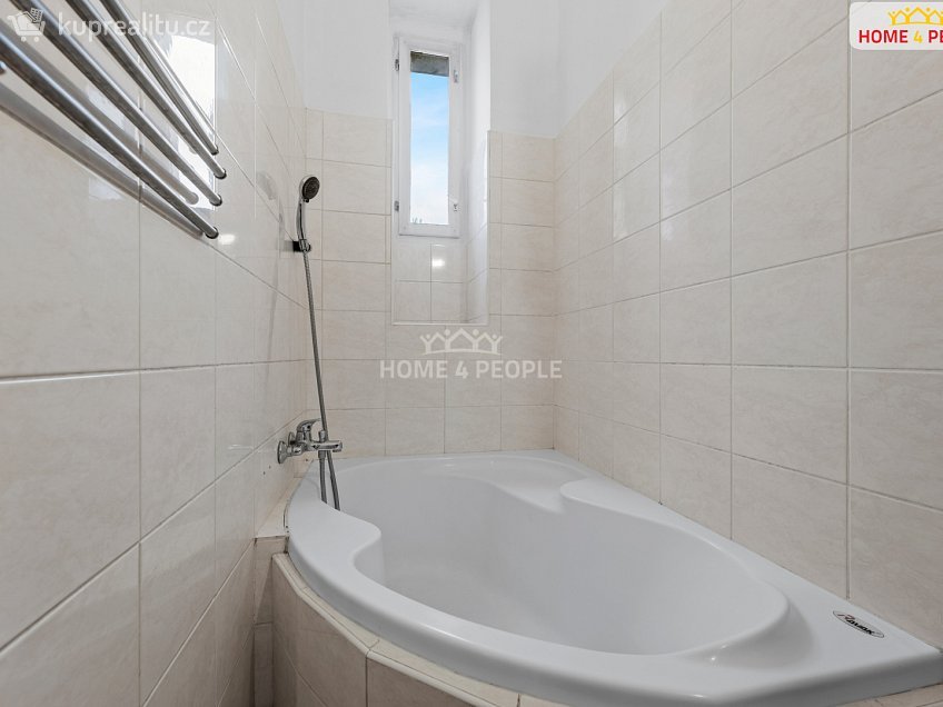 Pronájem bytu 2+1 59 m^2 Pod Slovany, Praha 2 