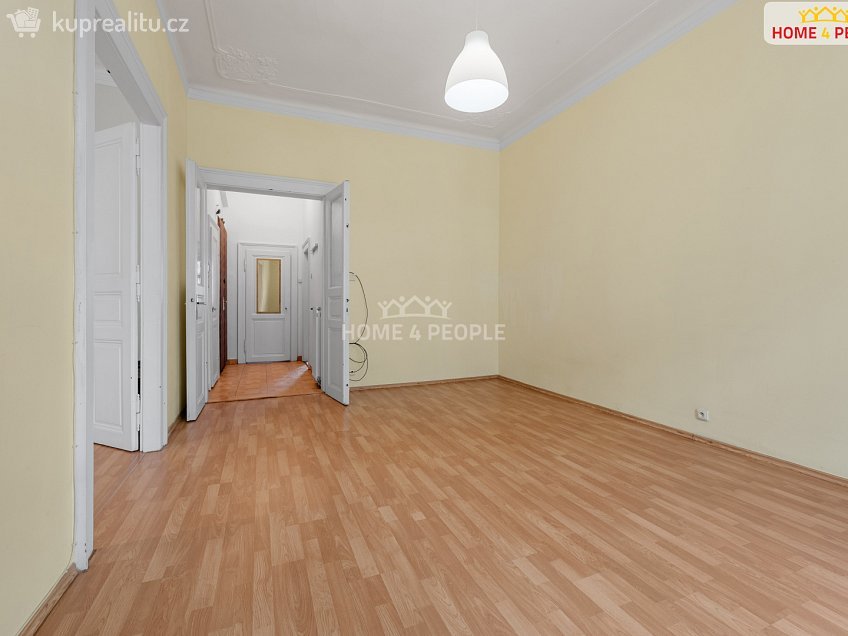 Pronájem bytu 2+1 59 m^2 Pod Slovany, Praha 2 