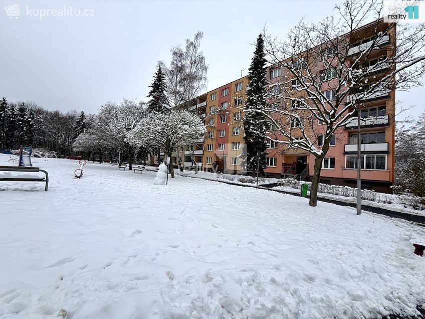 Prodej bytu 1+1 35 m^2 U Koupaliště, Chodov 