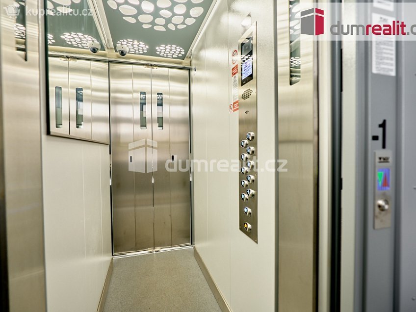 Prodej bytu 2+1 62 m^2 Lidická, Ostrov 