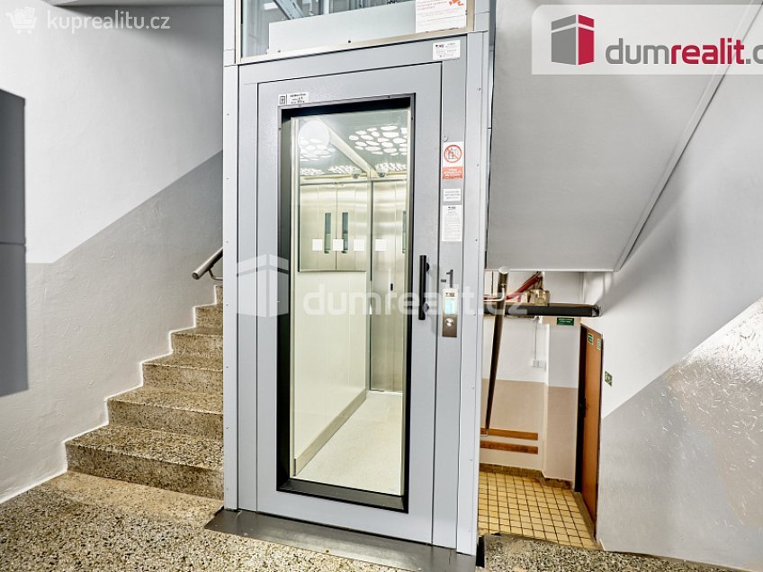 Prodej bytu 2+1 62 m^2 Lidická, Ostrov 