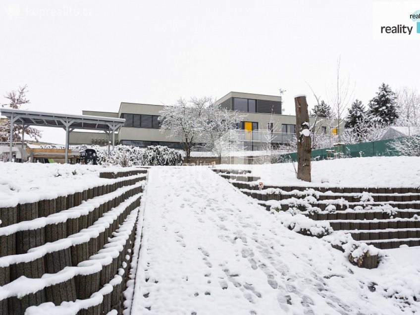 Pronájem bytu 3+kk 78 m^2 Drnovská, Praha 6 