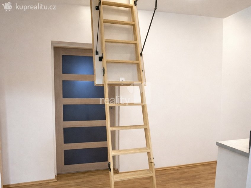 Pronájem bytu 3+kk 78 m^2 Drnovská, Praha 6 