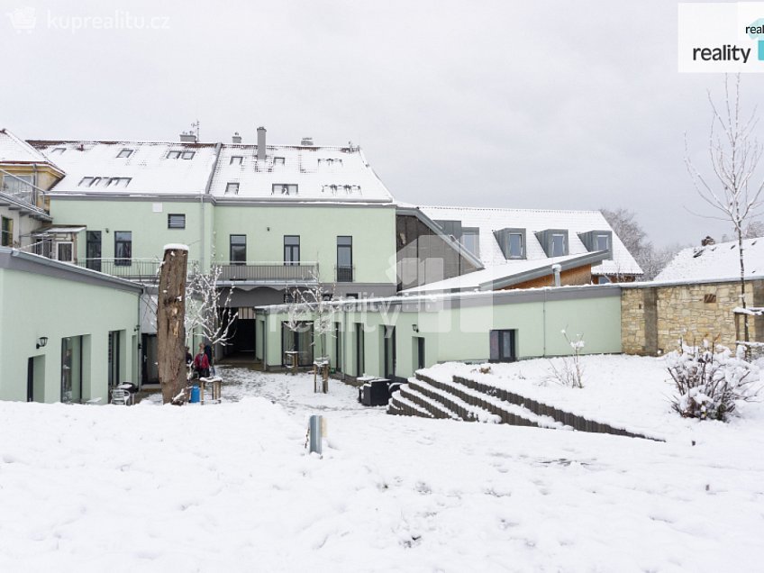 Pronájem bytu 3+kk 78 m^2 Drnovská, Praha 6 